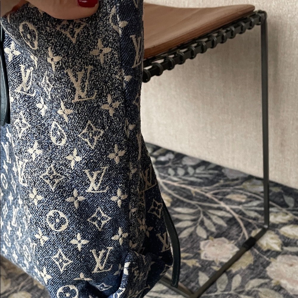 Fashion Blue Monogram Denim Tote Bag - Picture 8 of 16